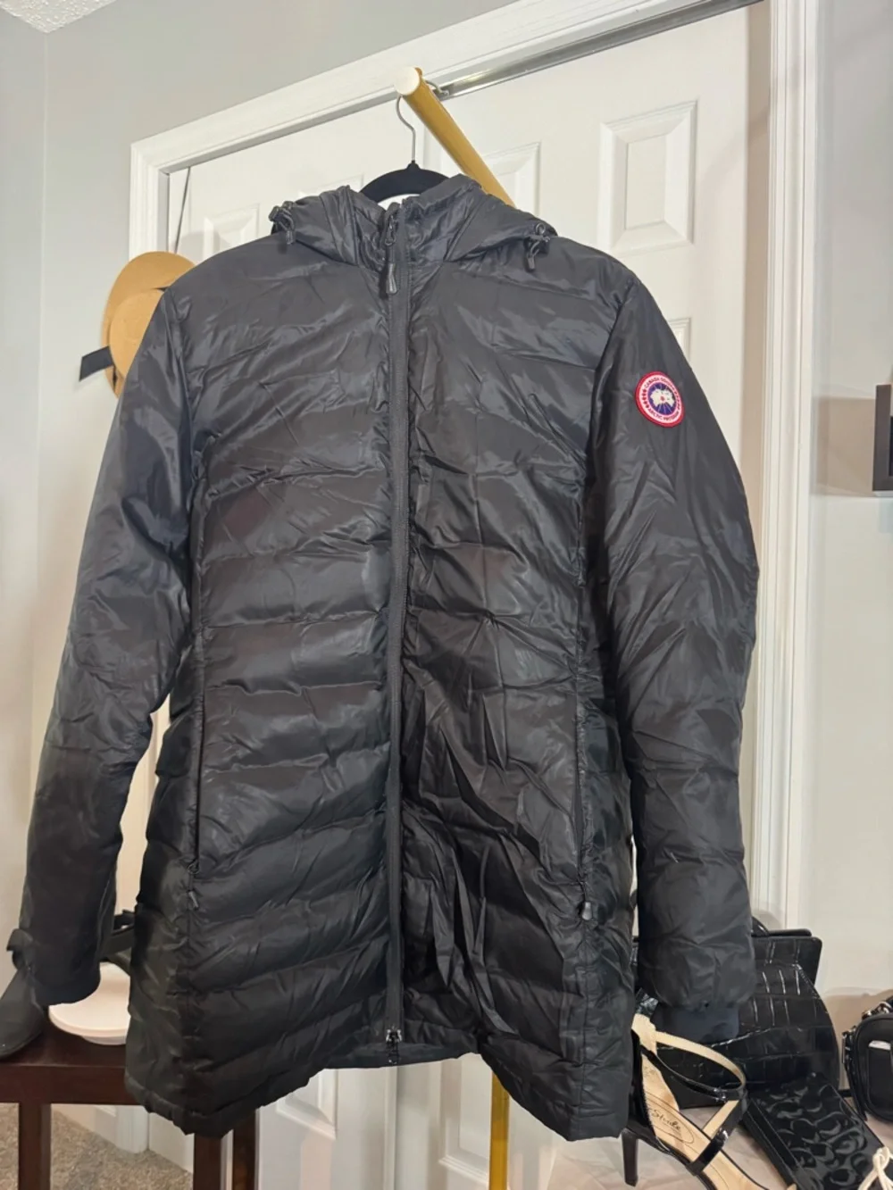 Authentic Canada Goose Black Hooded Women's Puffer Coat - Picture 2 of 11
